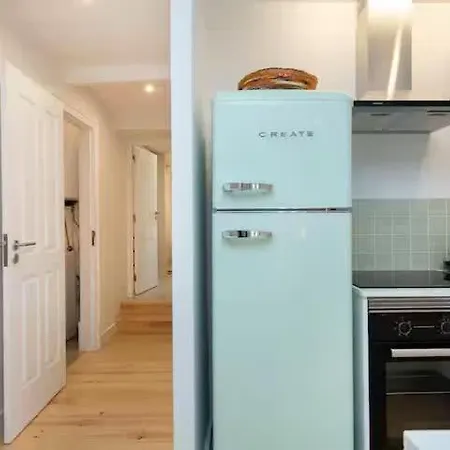 Pool-lisbon City Centre-garden-wifi-1d Apartament Lizbona
